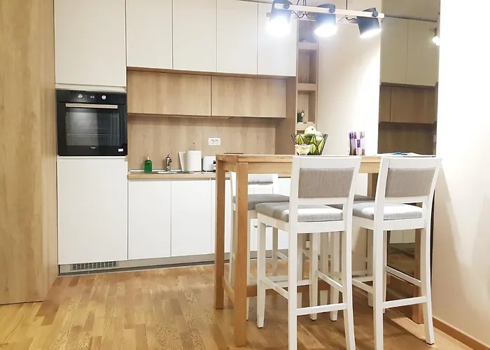 Sunstone زلاتيبور